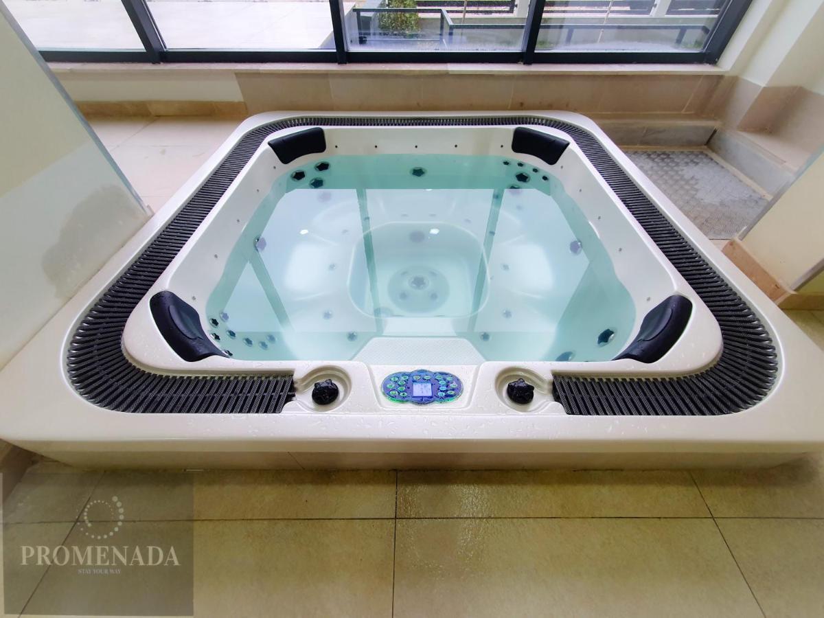 Coral Aparthotel Pool & Spa Mamaia Nord นาโวดาริ ภายนอก รูปภาพ