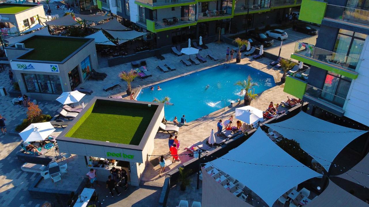 Coral Aparthotel Pool & Spa Mamaia Nord นาโวดาริ ภายนอก รูปภาพ